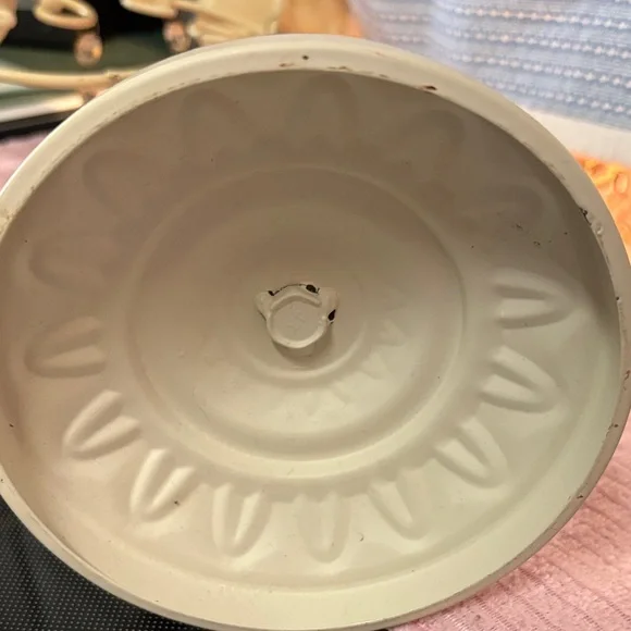 Elegant Cream Candelabra with Crystal Accents - Picture 8 of 8